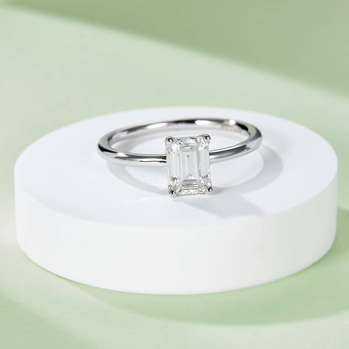 Classic rectangular S925 silver plated white gold moissanite diamond women's ring 1.0 carat D-grade